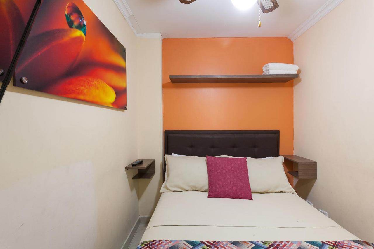 מדיין Apartamentos Laureles De La 70 מראה חיצוני תמונה