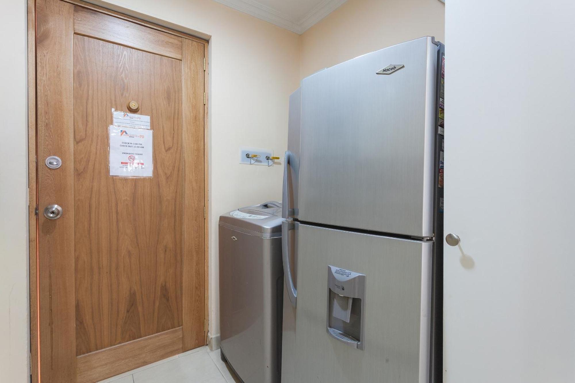 מדיין Apartamentos Laureles De La 70 מראה חיצוני תמונה