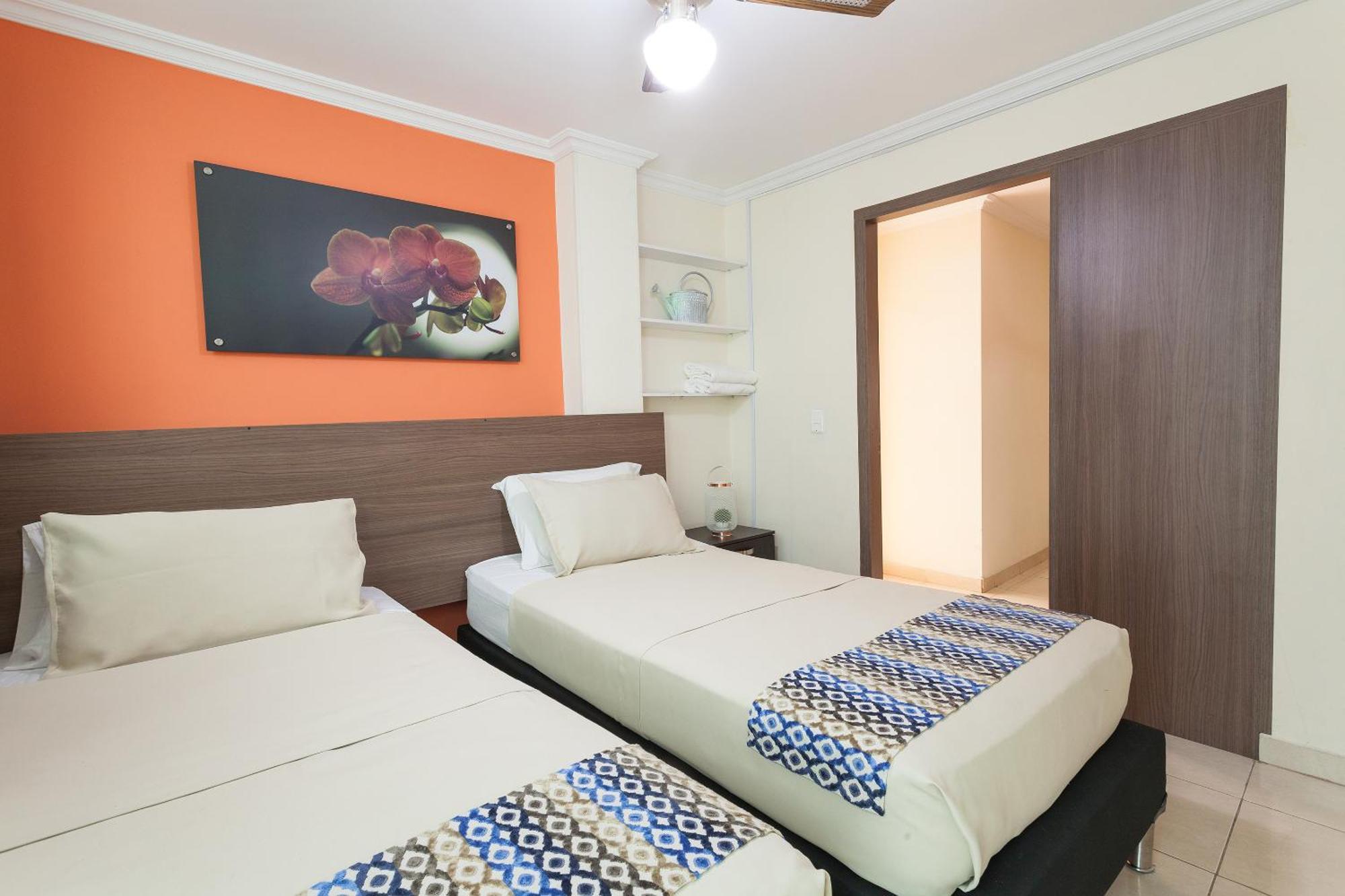 מדיין Apartamentos Laureles De La 70 מראה חיצוני תמונה