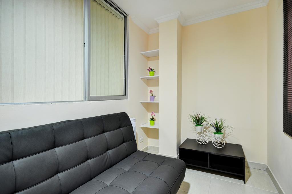 מדיין Apartamentos Laureles De La 70 מראה חיצוני תמונה